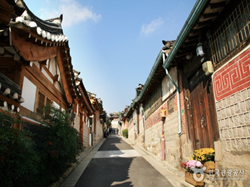 Bukchon Hanok Village picture